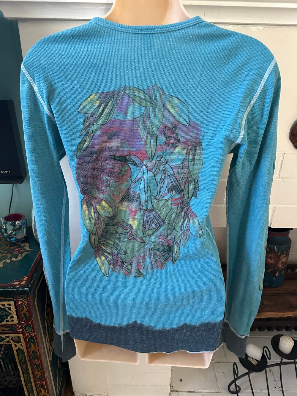 VINTAGE Y2K 2B FREE THERMAL TEE W/ LOVE GRAPHICS & TATTOO SLEEVES S